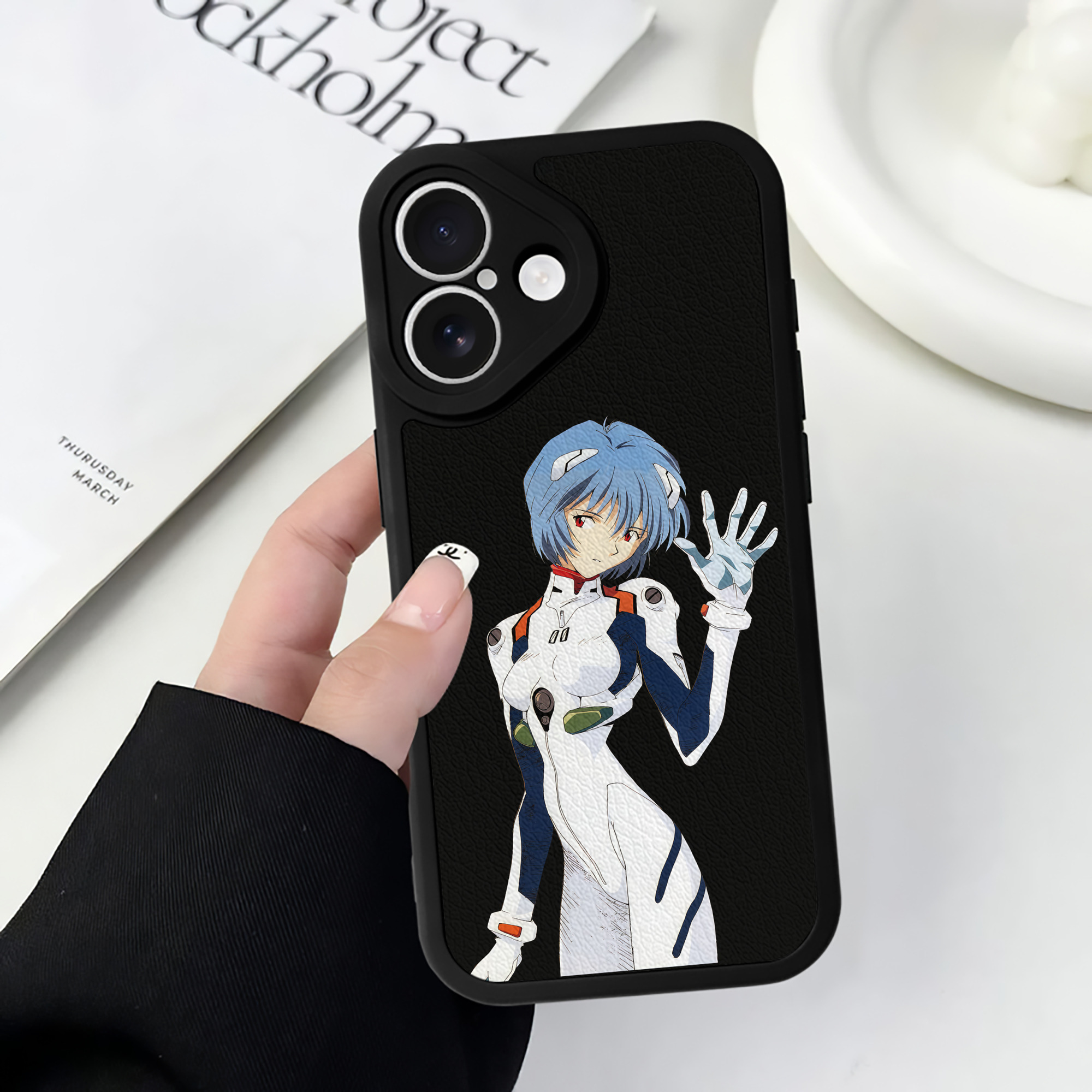 （画像用） EVA 新世紀エヴァンゲリオン 【iPhone 16シリーズ対応】シリコンスマホケース（レザー調） 材質：シリコン